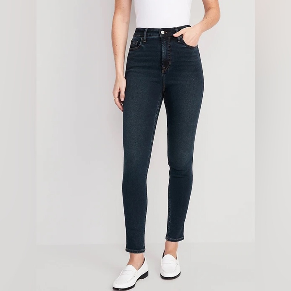 Old Navy extra high rise Rockstar super skinny jeans